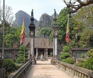 CỐ ĐÔ HOA LƯ – THUNG UI